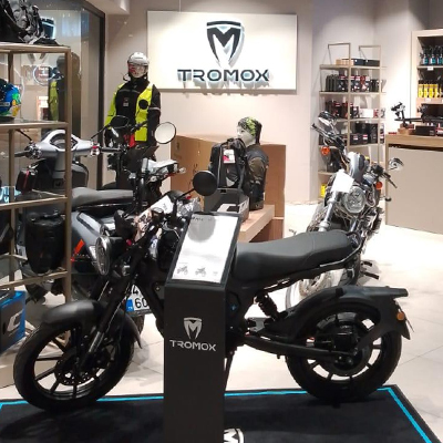 Showroom Presence